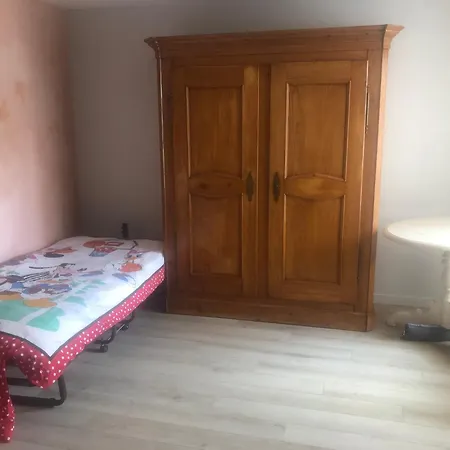Maison Aux Volets Bleus Appartamento Mouroux
